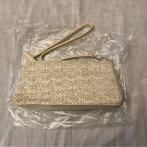 Vintage Kenneth Cole Reaction Cream Evening Clutch - Picture 4 of 4